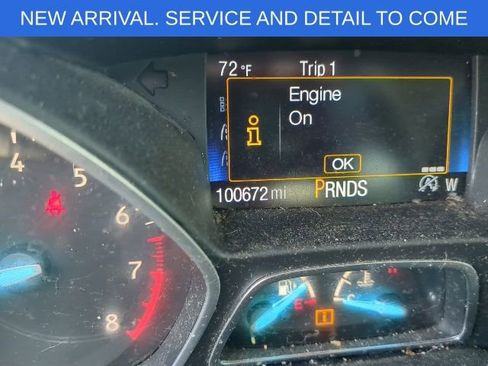 Used 2017 Ford Escape SE FWD image 2