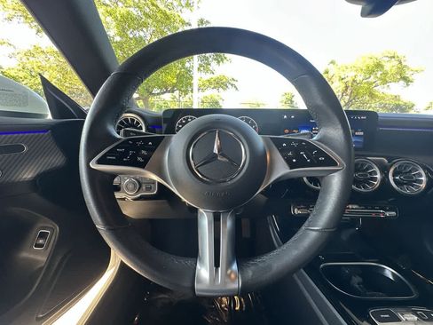 Used 2025 Mercedes-Benz CLA 250 image 15