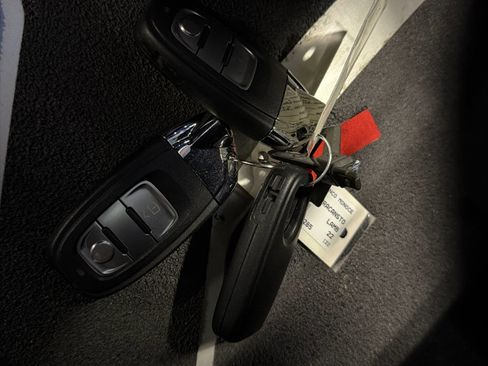 Used 2022 Lamborghini Huracan STO image 32