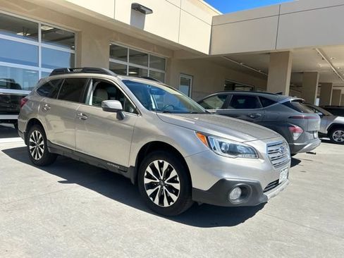Used 2017 Subaru Outback 3.6R Limited AWD/4WD image 2