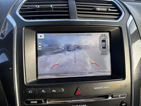 Used 2018 Ford Explorer Limited w/ Equipment Group 301A image 23