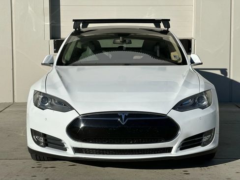 Used 2013 Tesla Model S image 8