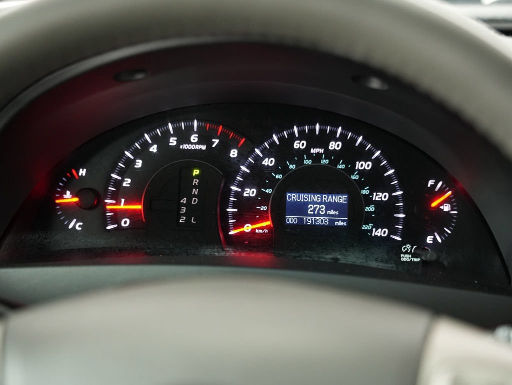 Used 2009 Toyota Camry SE FWD image 19