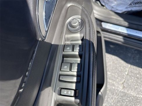 Used 2022 Buick Encore Preferred w/ Safety Package image 24