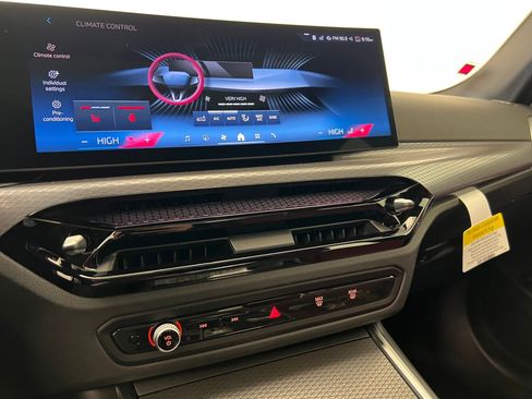 New 2026 BMW 330i 330i NA w/ M Sport Package image 27