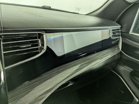 Used 2022 Jeep Wagoneer Series III image 31