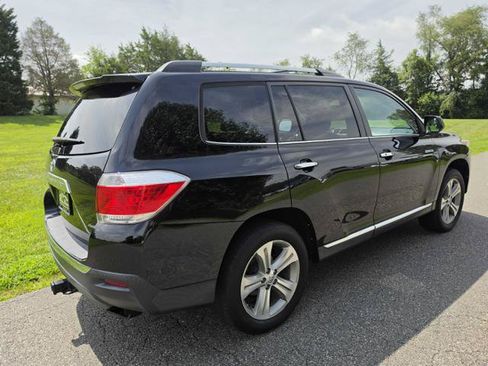 Used 2013 Toyota Highlander Limited AWD/4WD image 6