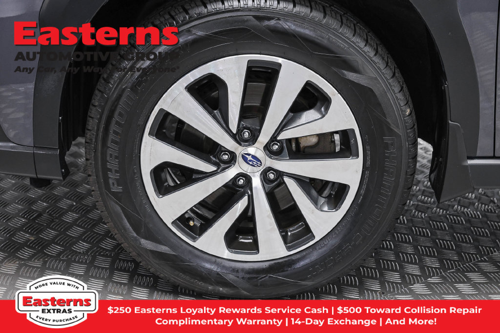 Used 2024 Subaru Outback Premium AWD/4WD image 32