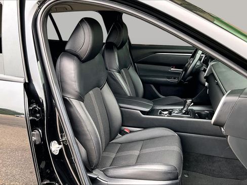 Used 2025 MAZDA CX-50 AWD 2.5 S w/ Preferred Package image 8