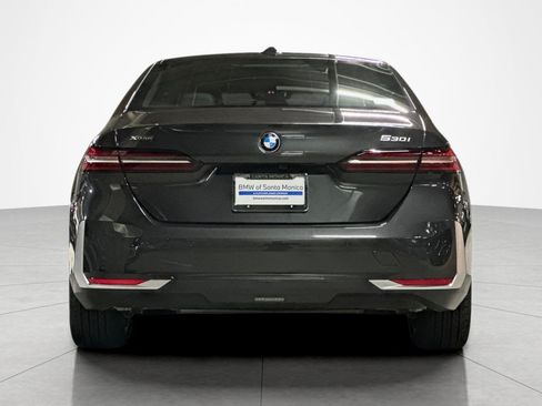New 2027 BMW 530i xDrive w/ Premium Package AWD/4WD image 4