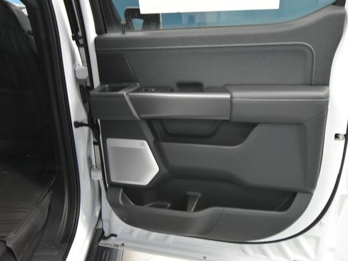 New 2025 Ford F150 Lariat w/ Equipment Group 502A High image 19