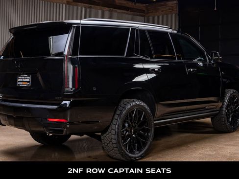 Used 2026 Cadillac Escalade Platinum Sport w/ LPO, ONYX Package image 10