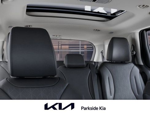New 2026 Kia Carnival SX w/ SX Dark Edition Package FWD image 27