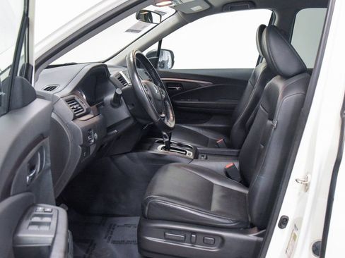 Used 2017 Honda Ridgeline RTL image 2