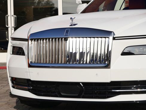 Certified 2024 Rolls-Royce Spectre image 7