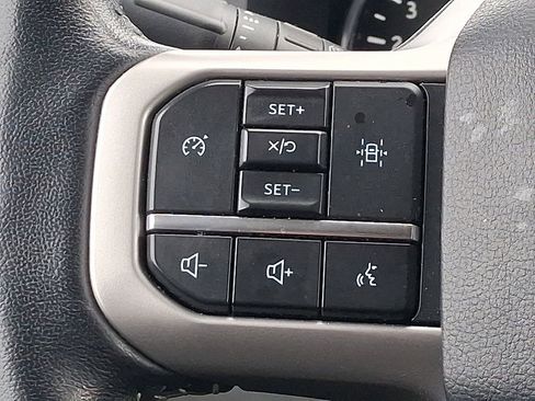 Used 2023 Ford Expedition XLT AWD/4WD image 22