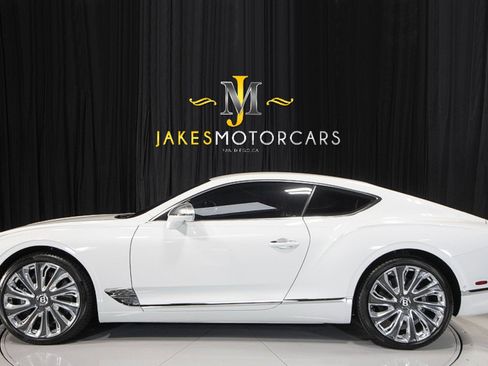 Used 2021 Bentley Continental GT Mulliner image 2