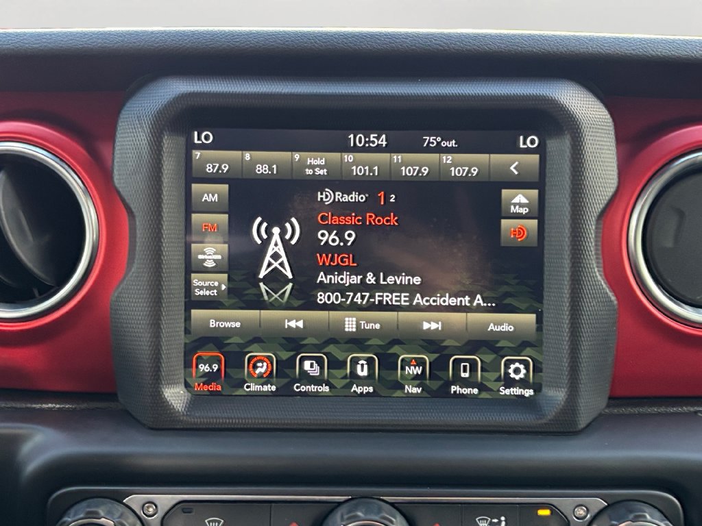 Used 2020 Jeep Gladiator Rubicon AWD/4WD image 18