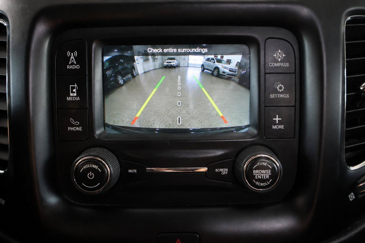 Used 2018 Jeep Compass Latitude FWD image 33
