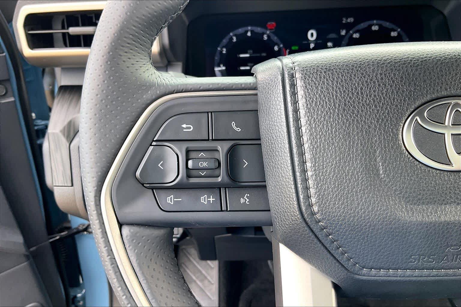 Certified 2026 Toyota 4Runner Platinum AWD/4WD image 24