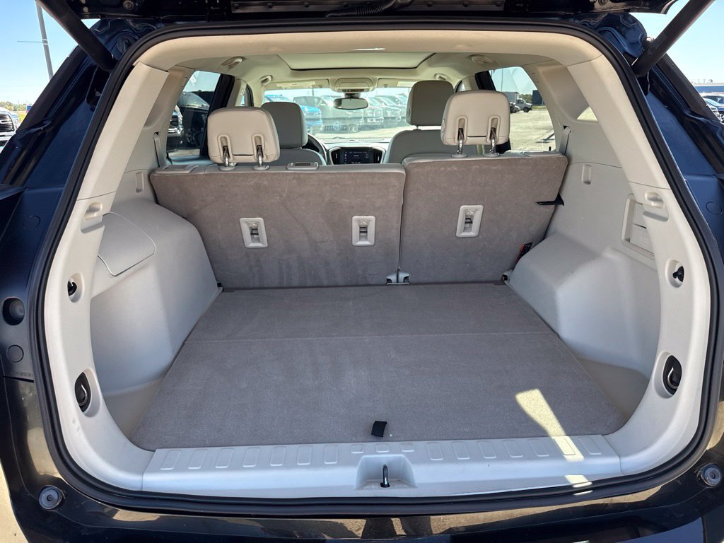 Used 2019 GMC Terrain Denali w/ Advanced Safety Package AWD/4WD image 9
