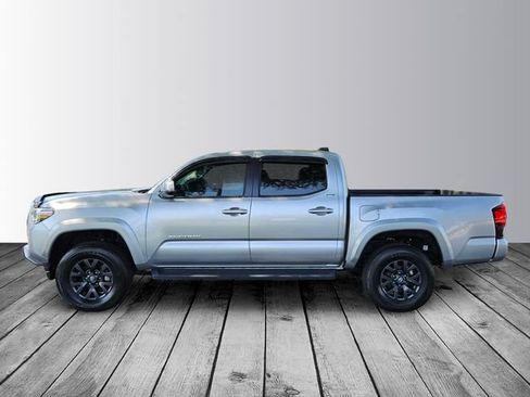 Used 2023 Toyota Tacoma SR5 w/ Technology Package AWD/4WD image 2