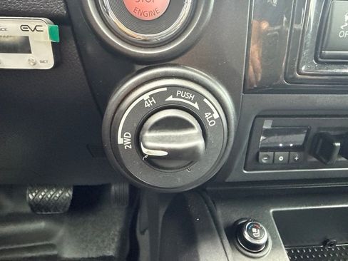 Used 2023 Nissan Titan PRO-4X w/ Pro-4x Convenience Package AWD/4WD image 26