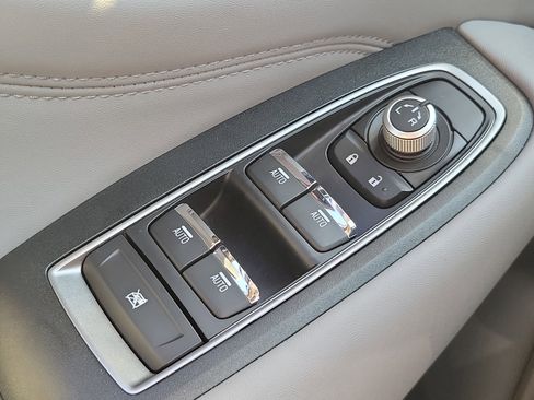 Certified 2025 Subaru Legacy Limited image 25