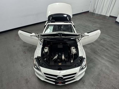 Used 2016 Mercedes-Benz SL 550 w/ Driver Assistance Package image 20