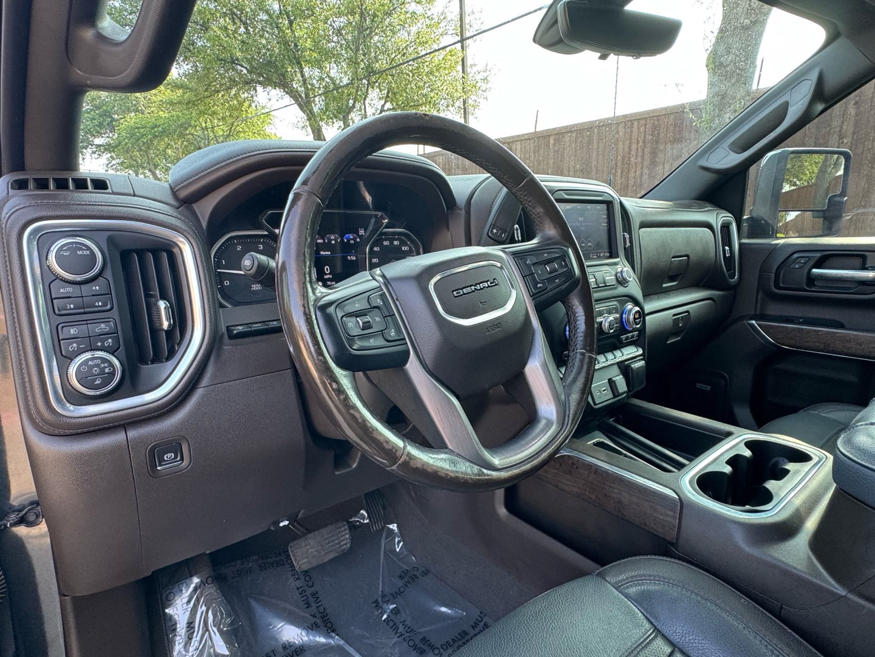 Used 2022 GMC Sierra 3500 Denali w/ Denali Ultimate Package AWD/4WD image 23