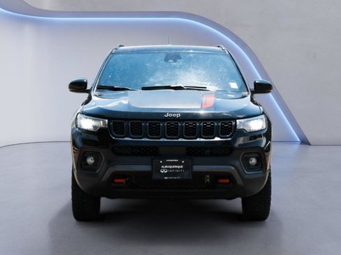 Used 2024 Jeep Compass Trailhawk AWD/4WD image 2