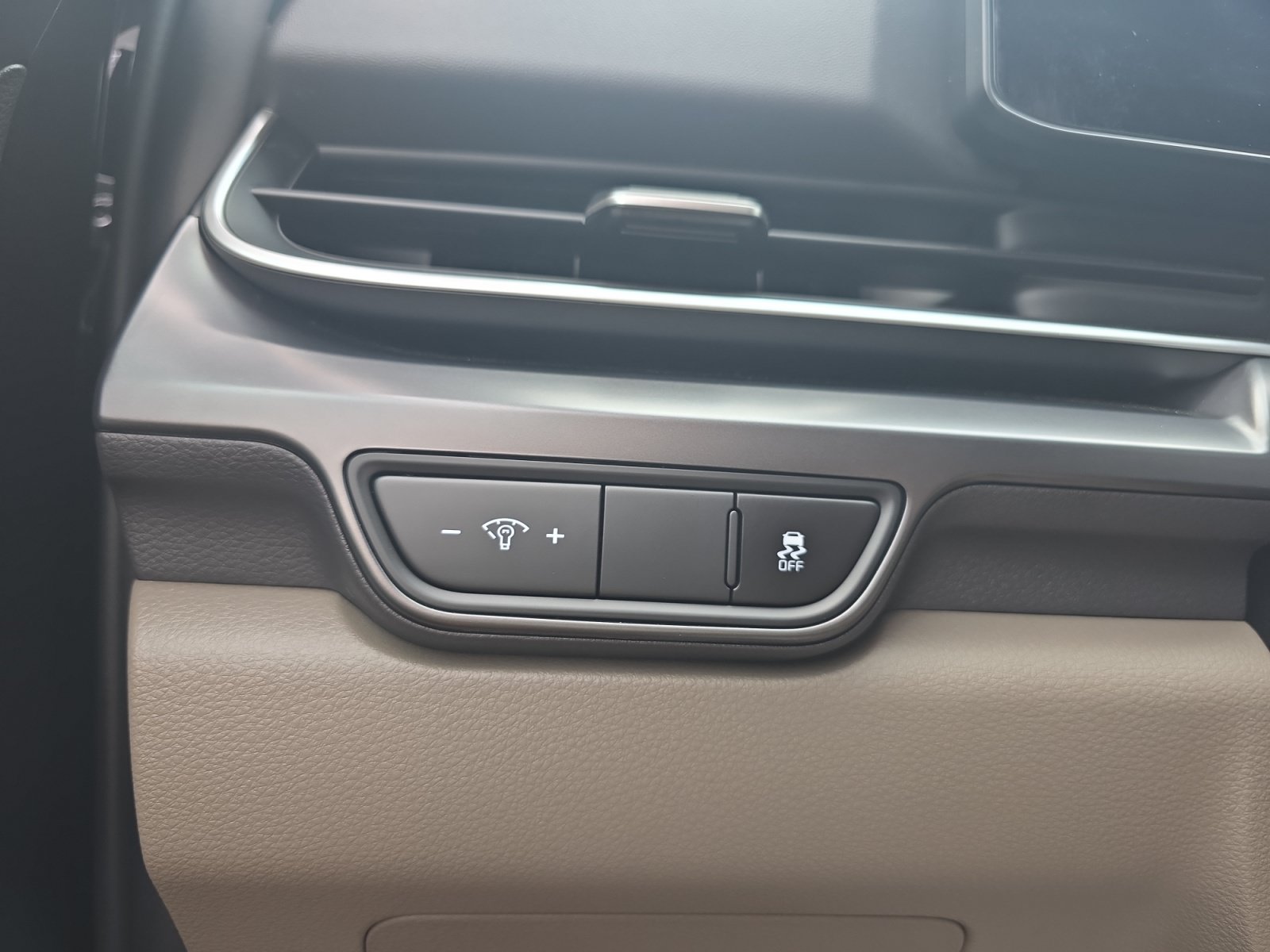 Certified 2026 Kia Carnival FWD image 26