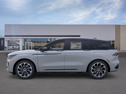 New 2026 Lincoln Nautilus Reserve AWD/4WD image 3