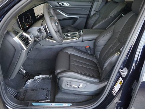 Used 2026 BMW X5 xDrive40i w/ M Sport Package image 11