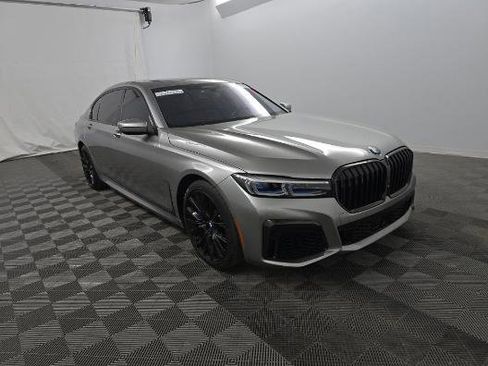 Used 2020 BMW M760i xDrive image 1