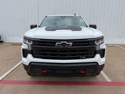 Used 2024 Chevrolet Silverado 1500 LT Trail Boss w/ Protection Package AWD/4WD image 10