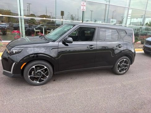 Certified 2024 Kia Soul EX FWD image 2