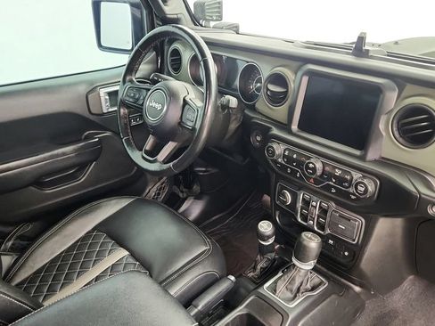 Used 2021 Jeep Wrangler Unlimited Sport AWD/4WD image 25