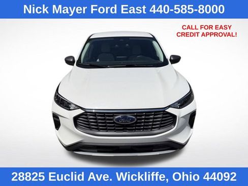 Used 2023 Ford Escape Active w/ Cold Weather Package FWD image 2