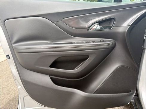 Used 2018 Buick Encore Preferred image 18