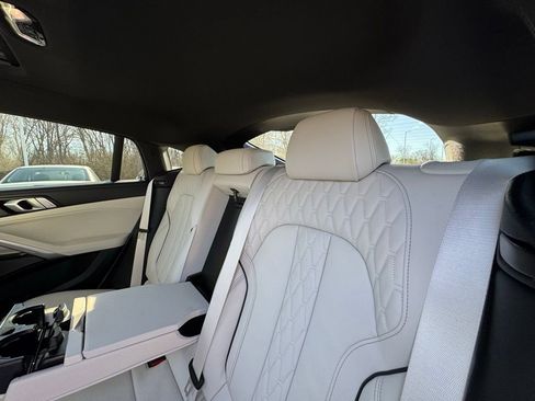 Used 2026 BMW X6 xDrive40i w/ Climate Comfort Package image 20