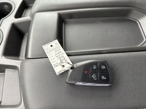Used 2023 GMC Sierra 1500 Elevation image 28