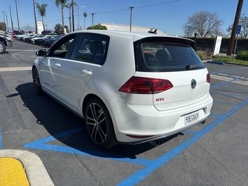 Used 2017 Volkswagen GTI Sport image 3