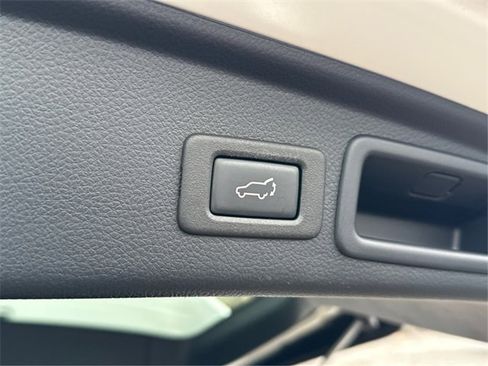 Used 2017 Subaru Forester 2.0XT Touring image 29