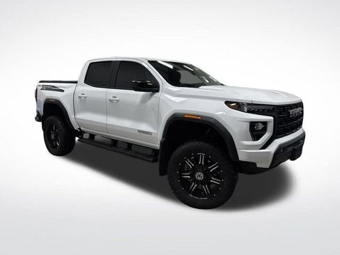 Used 2024 GMC Canyon Elevation w/ Convenience Package image 42