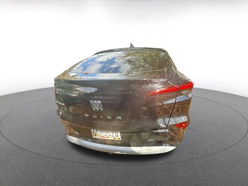 Used 2025 Buick Envista Sport Touring image 4