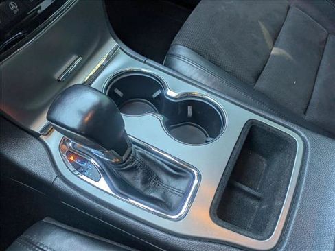 Used 2020 Jeep Grand Cherokee Altitude RWD image 12