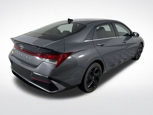 Certified 2026 Hyundai Elantra SEL Sport Premium FWD image 3