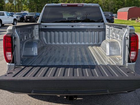 New 2026 GMC Sierra 1500 Elevation w/ LPO, Elevation Black Package AWD/4WD image 10
