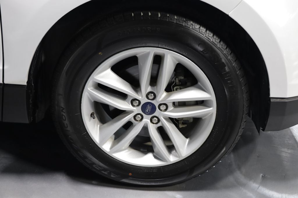 Used 2017 Ford Edge SEL FWD image 39